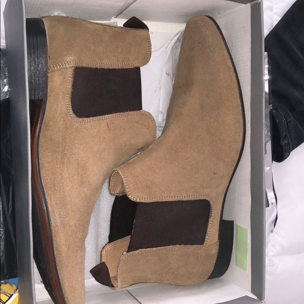 Chelsea Boots